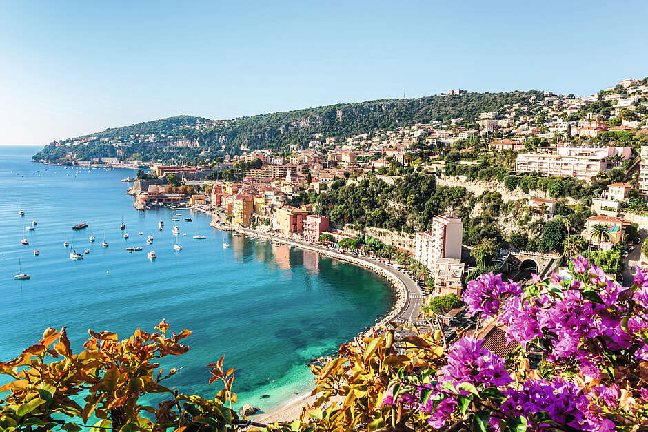 Reise nach Nizza, Barcelona oder Florenz in Frühling